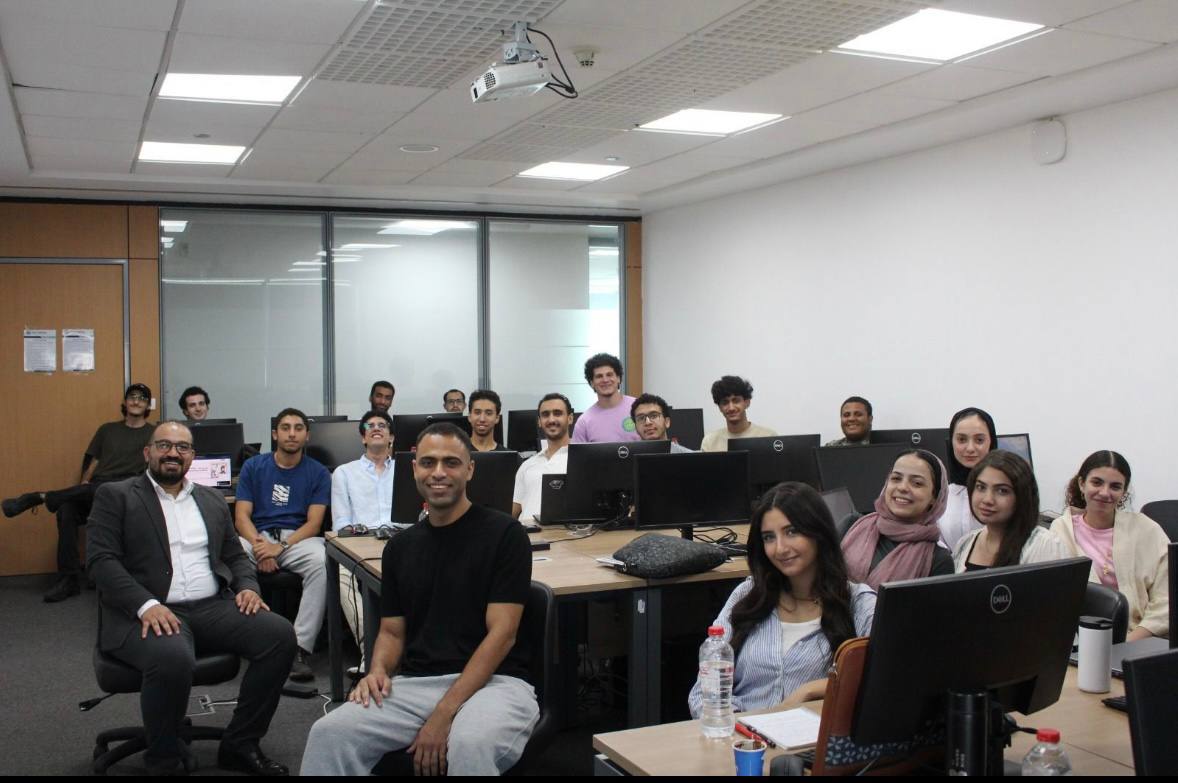 Full cohort seminar and live presentation session